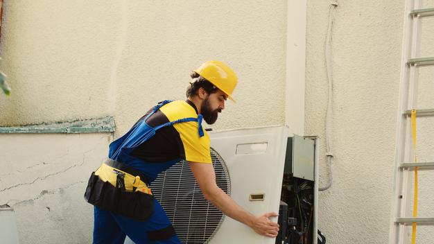 O General AC maintenance technician in Dubai